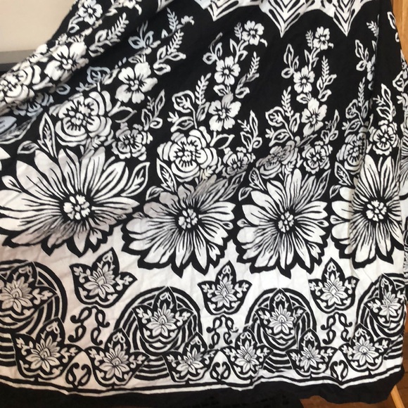 Handmade Medium Island Spring Flower Dress - Picture 7 of 8